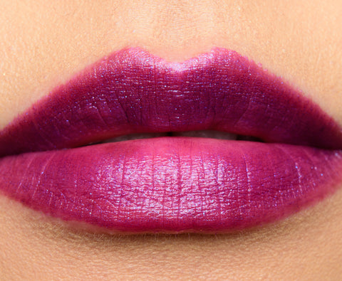 rossetto Mac Cosmetics Frost Lipstick 321 MODEL BEHAVIOUR