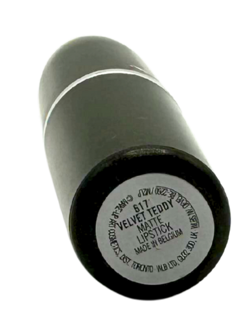 rossetto Mac Cosmetics Powder Kiss Lipstick 617 VELVET TEDDY