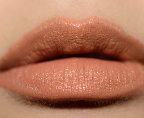 rossetto Mac Cosmetics Amplified Creme Lipstick Tempting Fate BURNISHED BEIGE