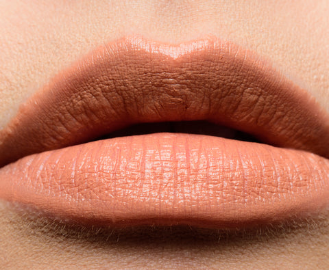 rossetto Mac Cosmetics Amplified Creme Lipstick Tempting Fate BURNISHED BEIGE