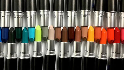 rossetto Mac Cosmetics Matte Lipstick Colour Rocker EVENING BUZZ