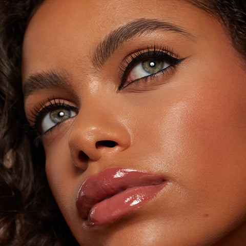 eyeliner liquido Eyeko London Black Magic travel-size