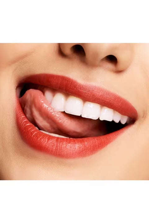 rossetto Mac Cosmetics Powder Kiss Lipstick 934 HEALTHY, WEALTHY AND THRIVING