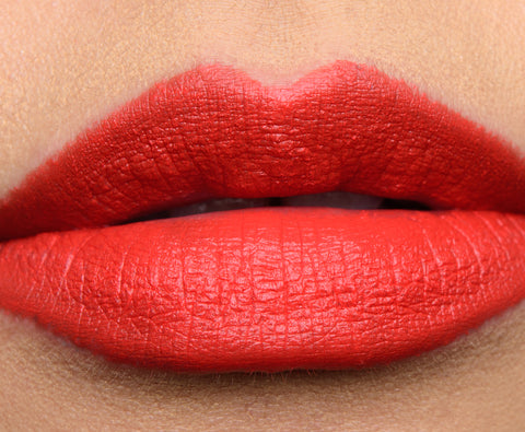 rossetto Mac Cosmetics Matte Lipstick Chromat AUGMENTED REALITY