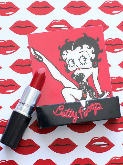rossetto Mac Cosmetics Matte Lipstick Betty Boop RED