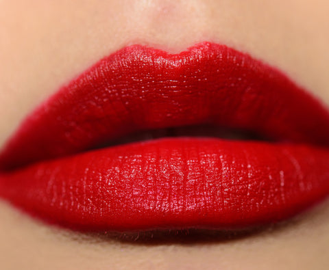 rossetto Mac Cosmetics Matte Lipstick Teyana Taylor A ROSE IN HARLEM