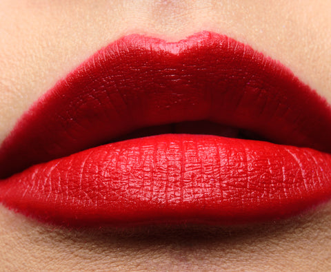 rossetto Mac Cosmetics Matte Lipstick Teyana Taylor A ROSE IN HARLEM