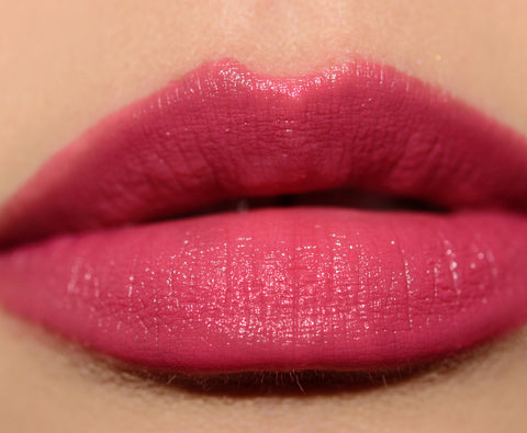 rossetto Mac Cosmetics Love Me Lipstick 407 AS IF I CARE