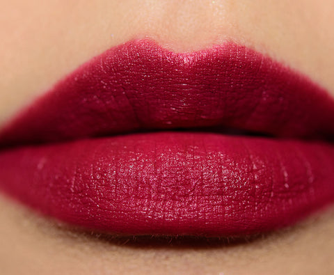 rossetto Mac Cosmetics Powder Kiss Lipstick 905 BURNING LOVE