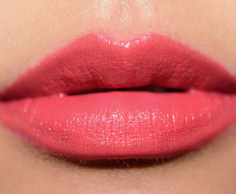 rossetto Mac Cosmetics Cremesheen Lipstick CROSSWIRES