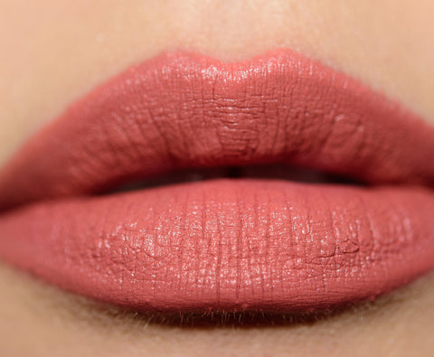 rossetto Mac Cosmetics Matte Lipstick 649 DOWN TO AN ART