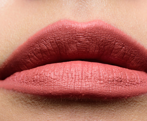 rossetto Mac Cosmetics Matte Lipstick 649 DOWN TO AN ART