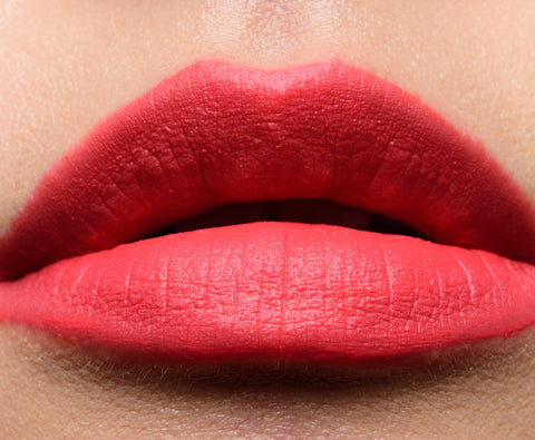 rossetto Mac Cosmetics Powder Kiss Liquid Lipcolour 976 ESCANDALO!