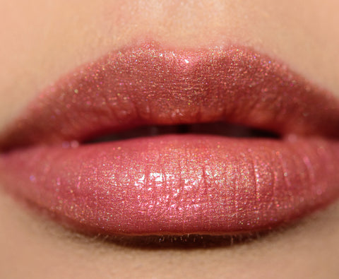 rossetto liquido Mac Cosmetics Grand Illusion Glossy Liquid Lipcolour 320 GOLDIELOXXED