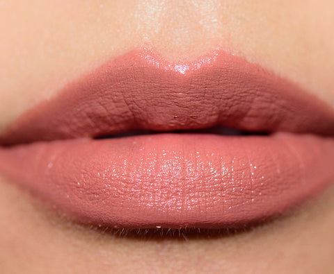 rossetto Mac Cosmetics Amplified Creme Lipstick 113 HALF 'N HALF