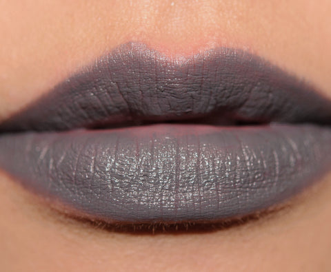 rossetto Mac Cosmetics Matte Lipstick Future Forward HALSEY