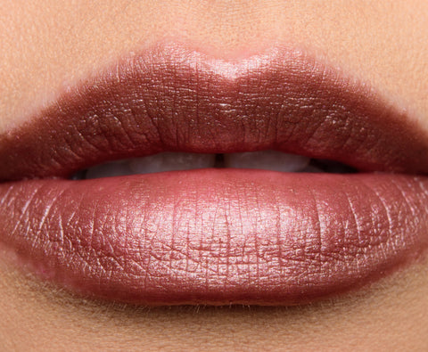 rossetto Mac Cosmetics Frost Lipstick Snowball Collection I'M GLISTENING