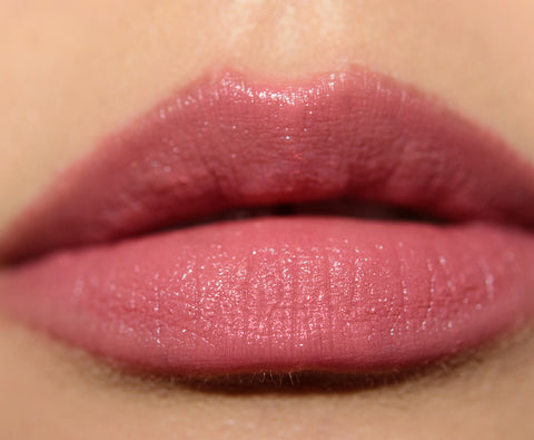 rossetto Mac Cosmetics Love Me Lipstick 411 LAISSEZ-FAIRE