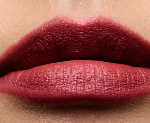 rossetto Mac Cosmetics Matte Lipstick Electric Wonder NATURAL BORN LEADER