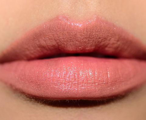 rossetto Mac Cosmetics Cremesheen Lipstick Fruity Juicy SHY GIRL