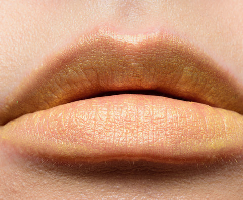 rossetto Mac Cosmetics Frost Lipstick Viva Glam Keith Haring ST. MARKS YELLOW