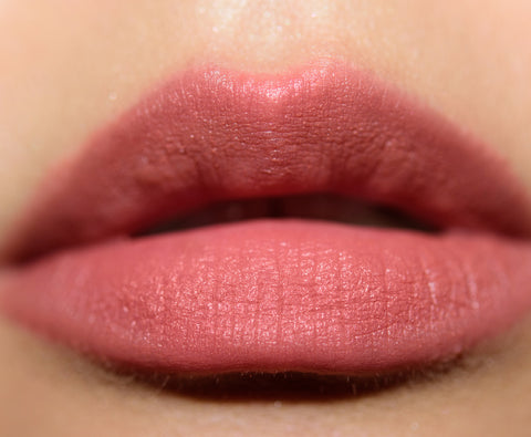 rossetto Mac Cosmetics Powder Kiss Lipstick 931 TEDDY 2.0