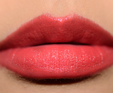 rossetto Mac Cosmetics Cremesheen Lipstick Caitlyn Jenner UNDERSTANDING