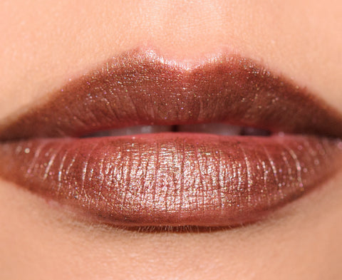 rossetto Mac Cosmetics Frost Lipstick VIVA GLAM RIHANNA 2