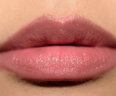 rossetto Mac Cosmetics Cremesheen Lipstick Caitlyn Jenner ROCKIT!