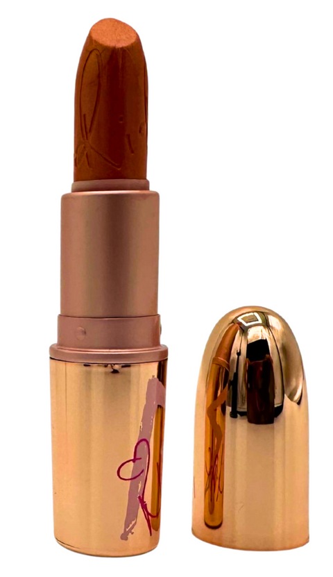 rossetto Mac Cosmetics Frost Lipstick RiRi Hearts Mac WHO'S THAT CHICK