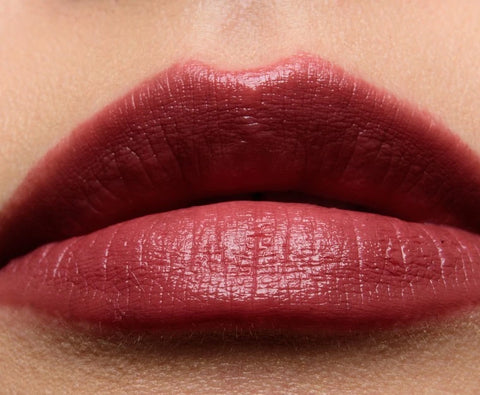 rossetto Mac Cosmetics Love Me Lipstick 409 COFFEE & CIGS